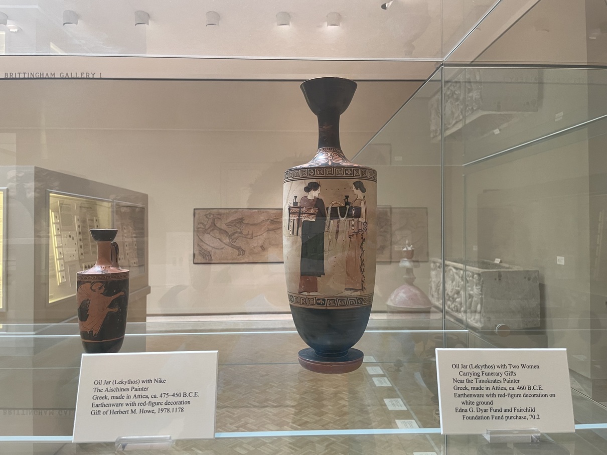 Front view of the lekythos beside another vessel